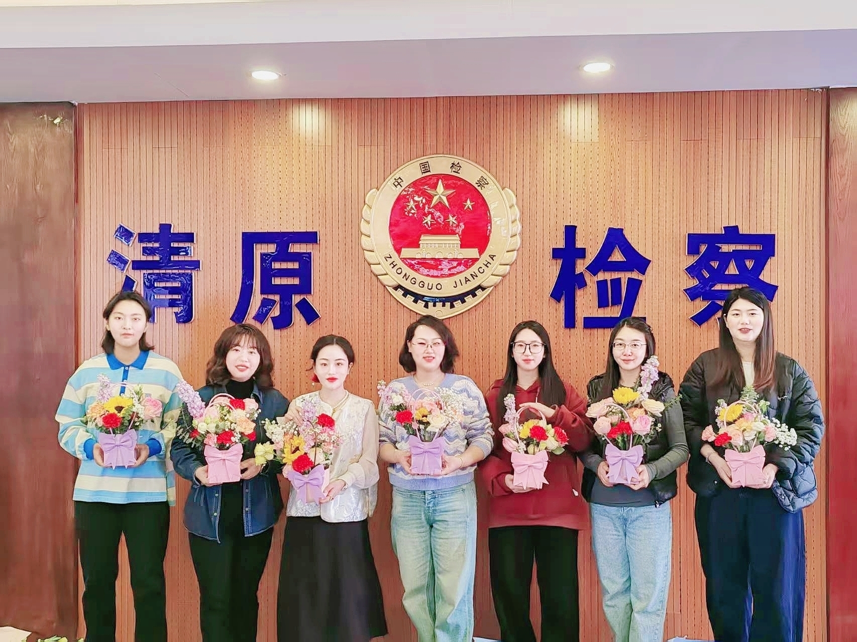魅力巾帼 花香满溢——清原县人民检察院庆祝三八妇女节花艺活动
